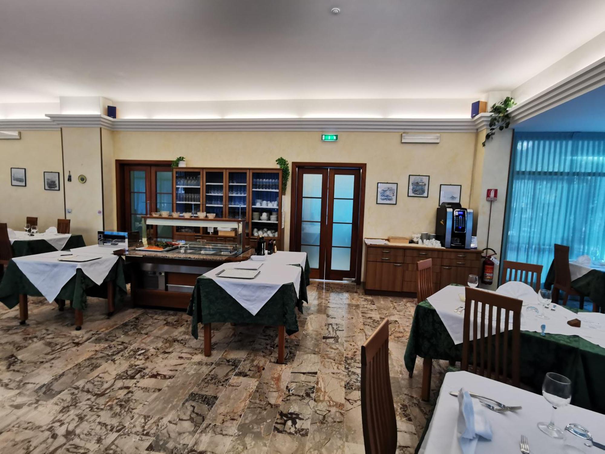 Hotel Pine Beach Rosolina Mare Luaran gambar